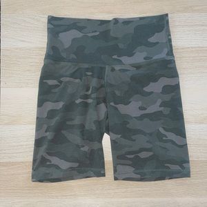 Cotton camo bike shorts